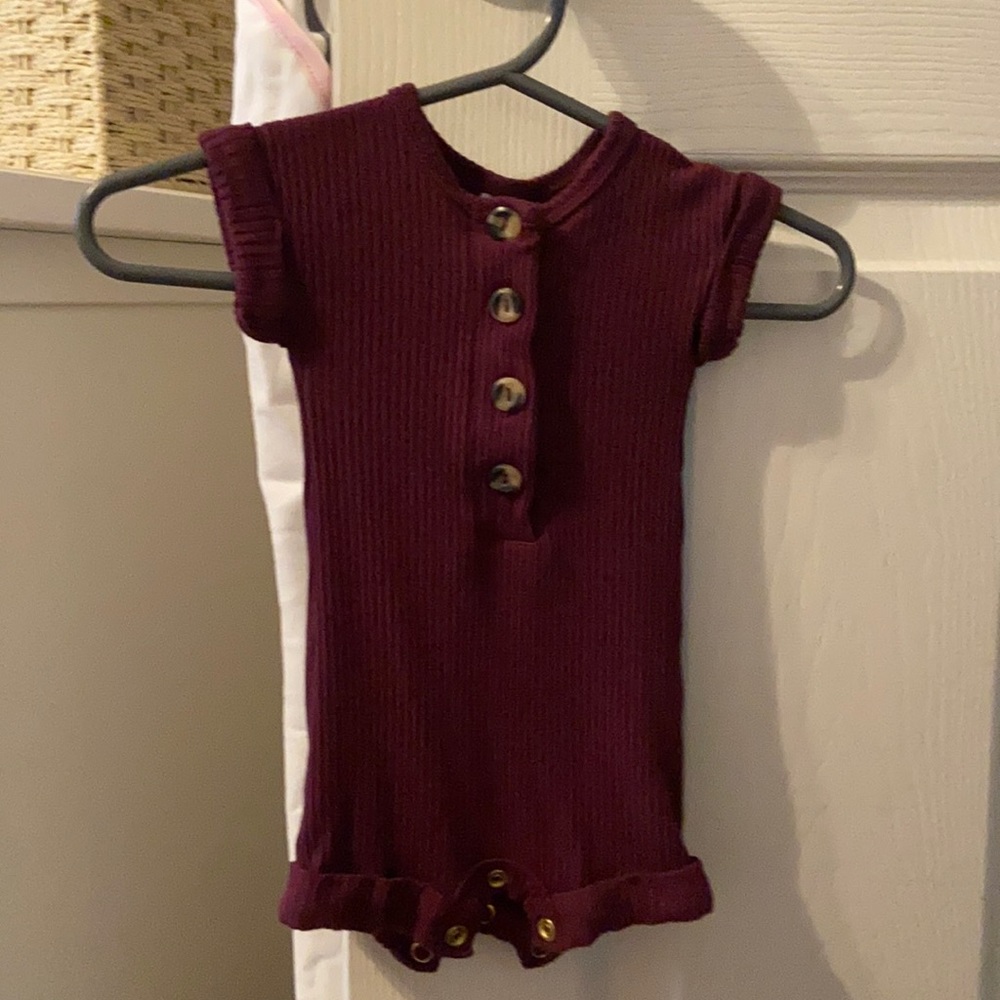 Newborn lou lou and company romper. Worn once. Color: Kylie